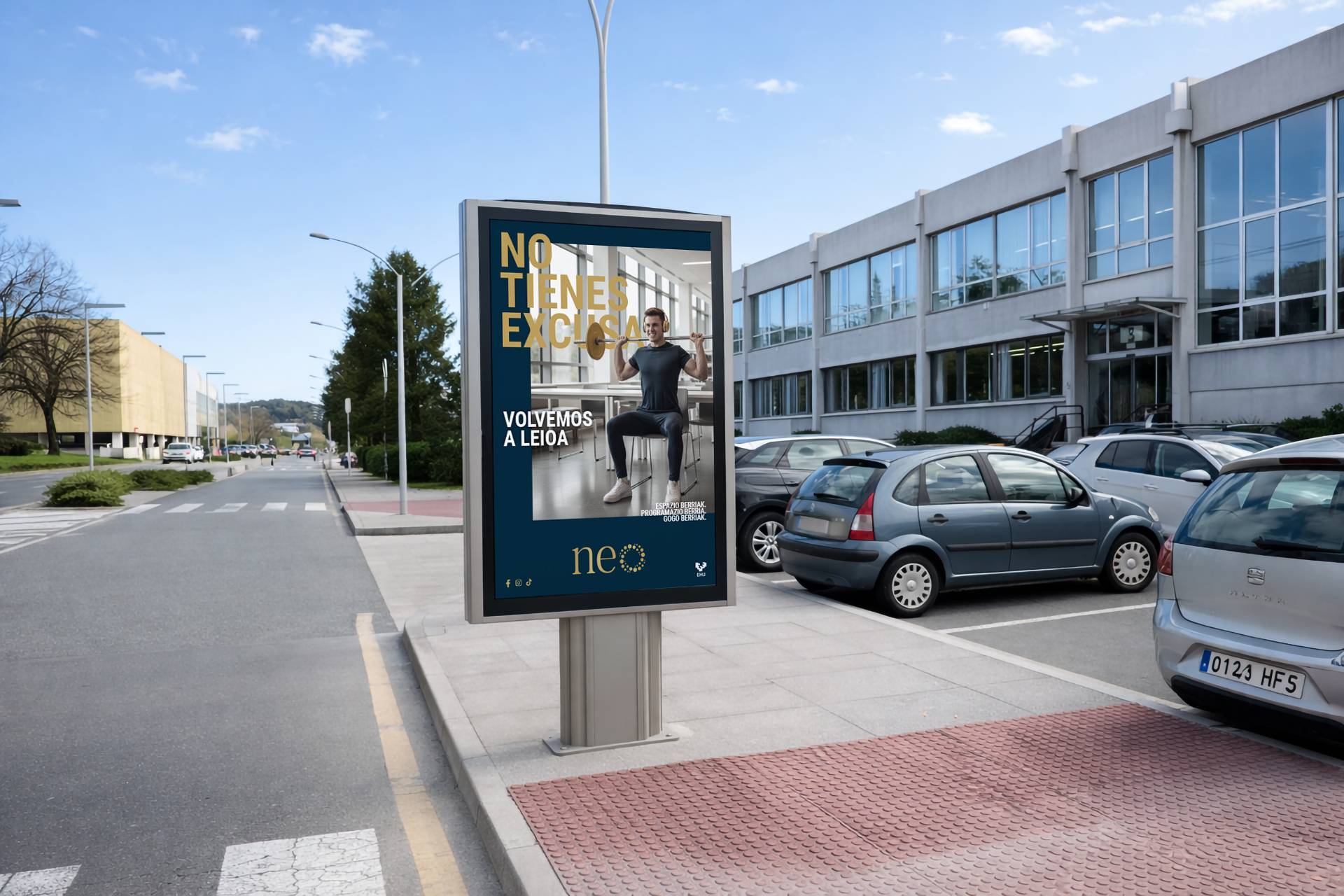 Marquesina gimnasio EHU Leioa de noche