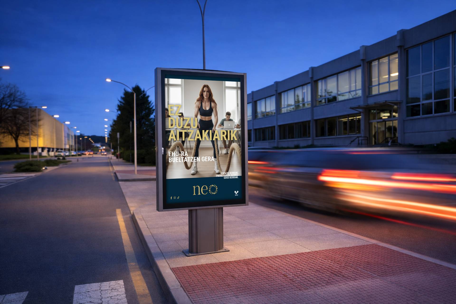 Marquesina gimnasio EHU Leioa de noche