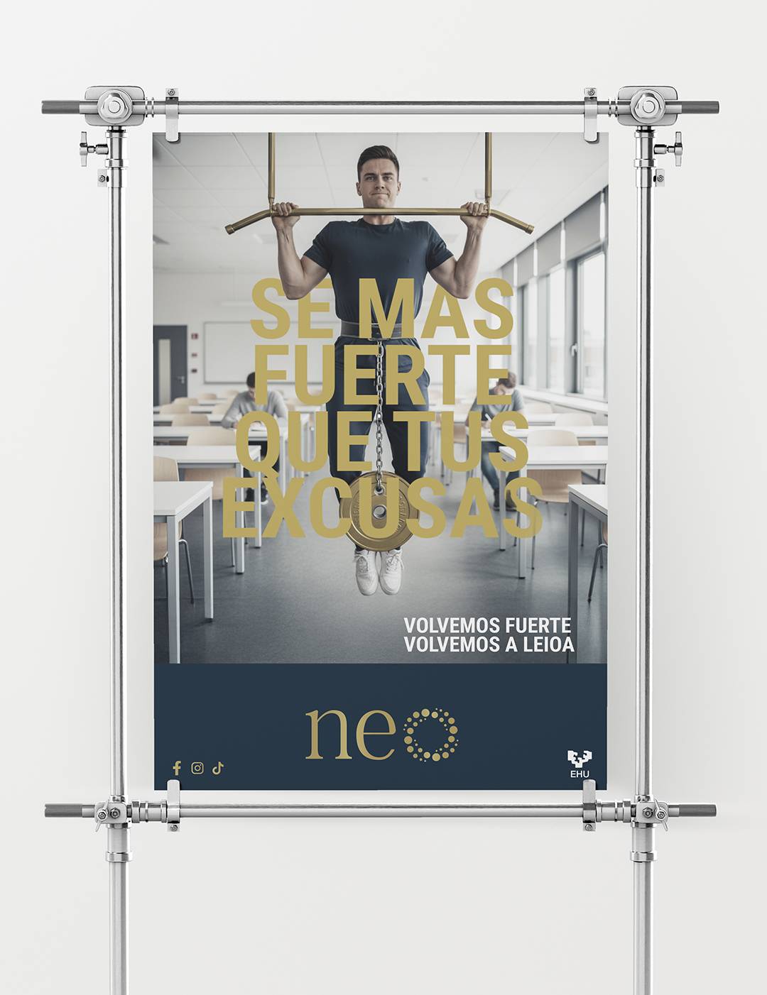 Marquesina gimnasio EHU Leioa de noche